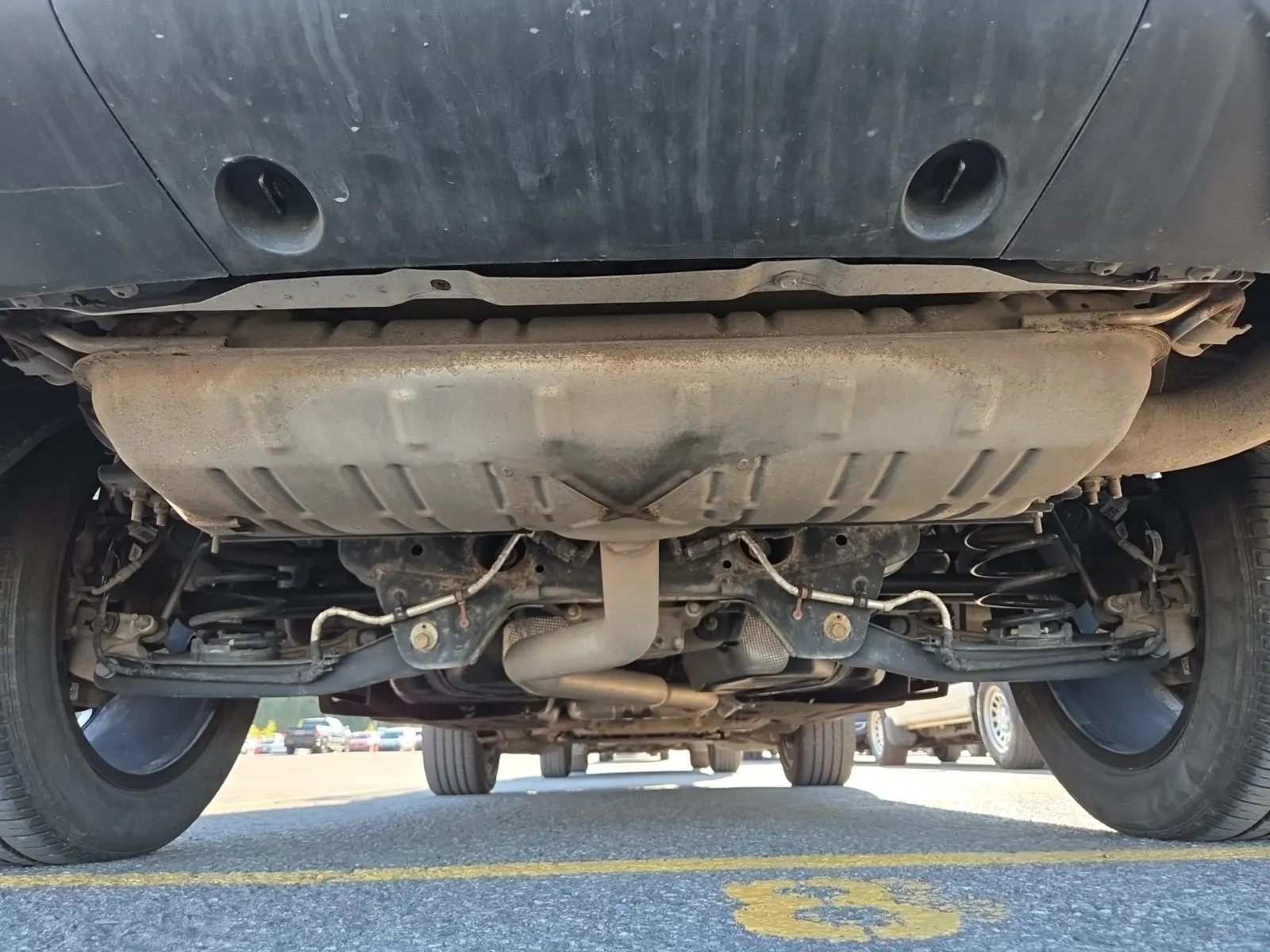 Undercarriage - Rear Photo