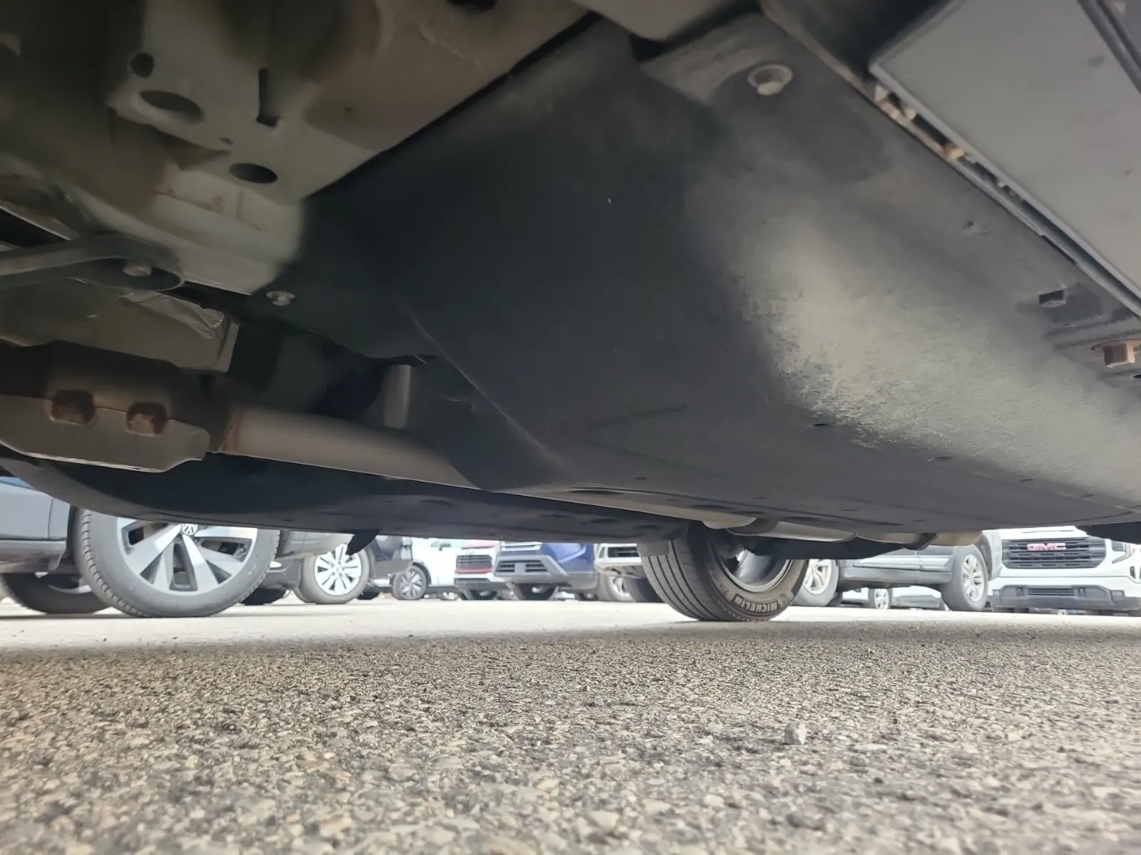 Undercarriage - Driver Photo