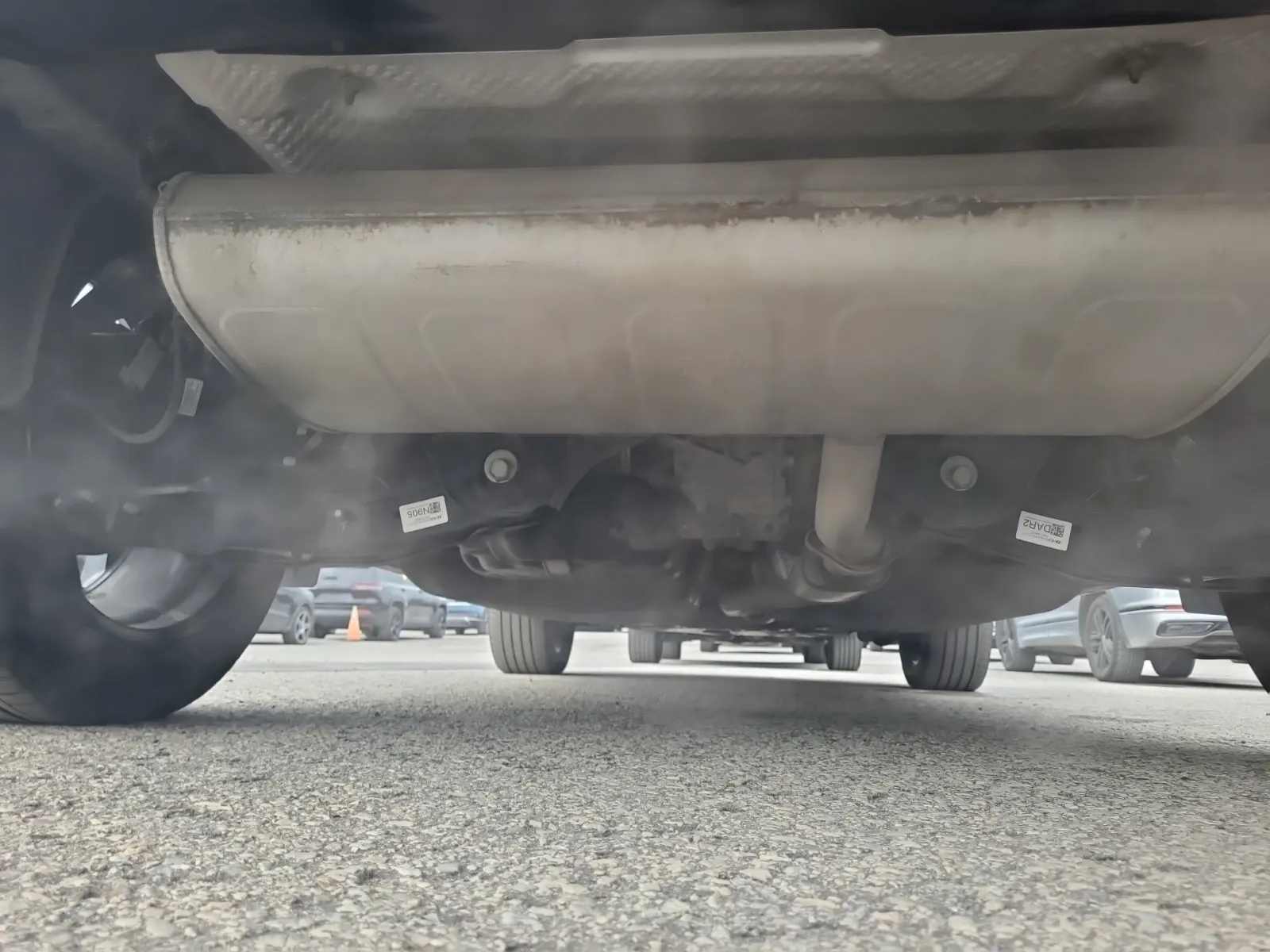 Undercarriage - Rear Photo