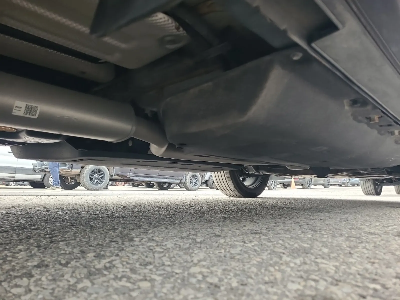 Undercarriage - Passenger Photo