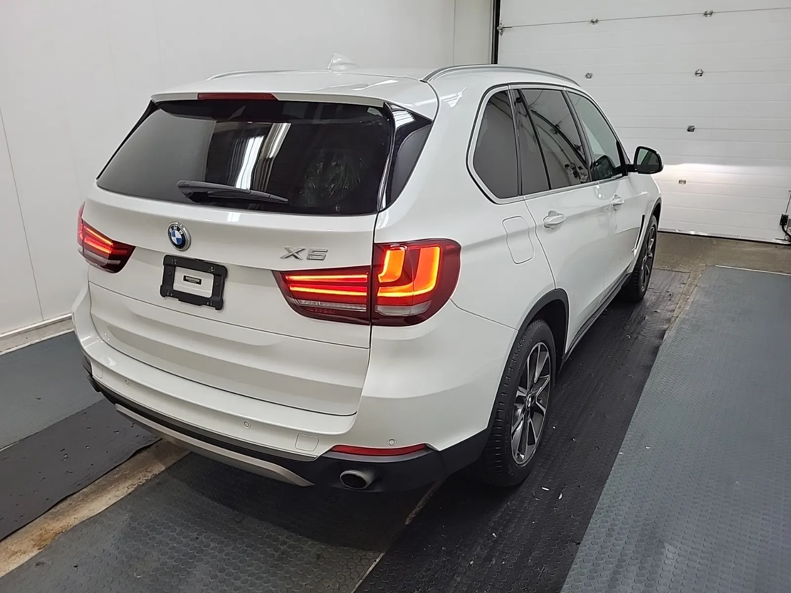 Passenger Rear 3/4 Photo