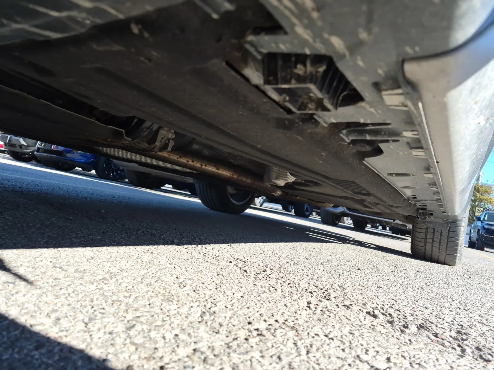Undercarriage - Driver Photo