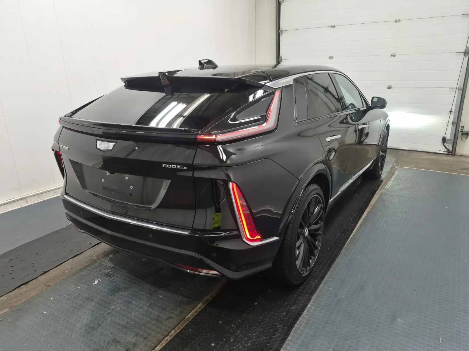 Passenger Rear 3/4 Photo