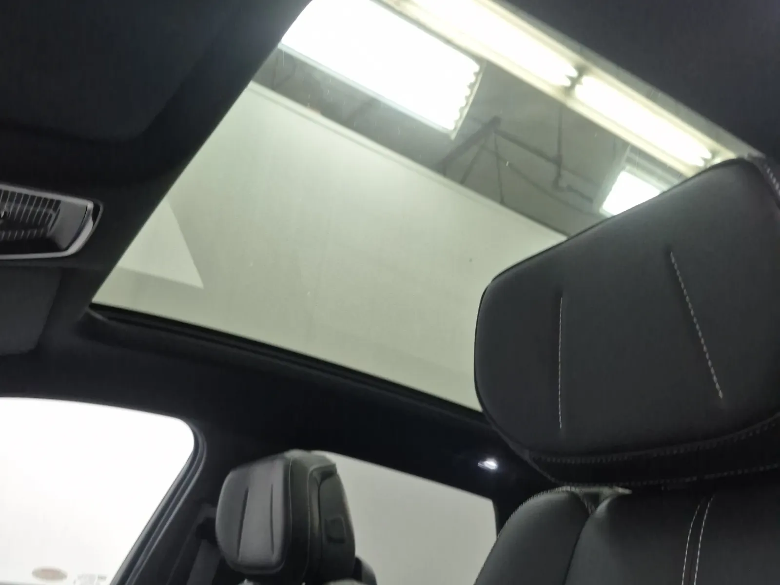 Interior Roof Photo