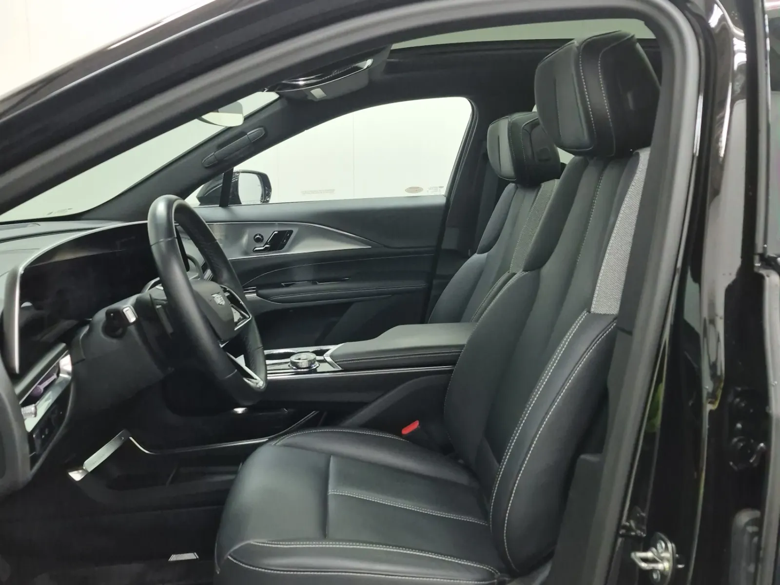 Front Interior Photo