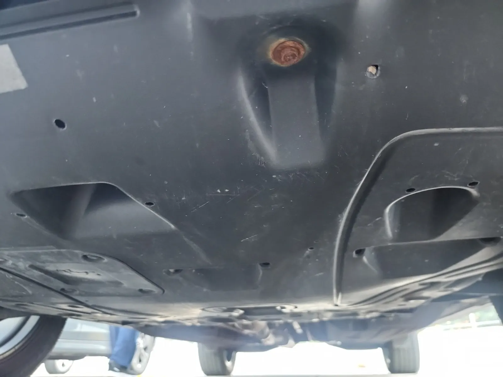 Undercarriage - Front Photo