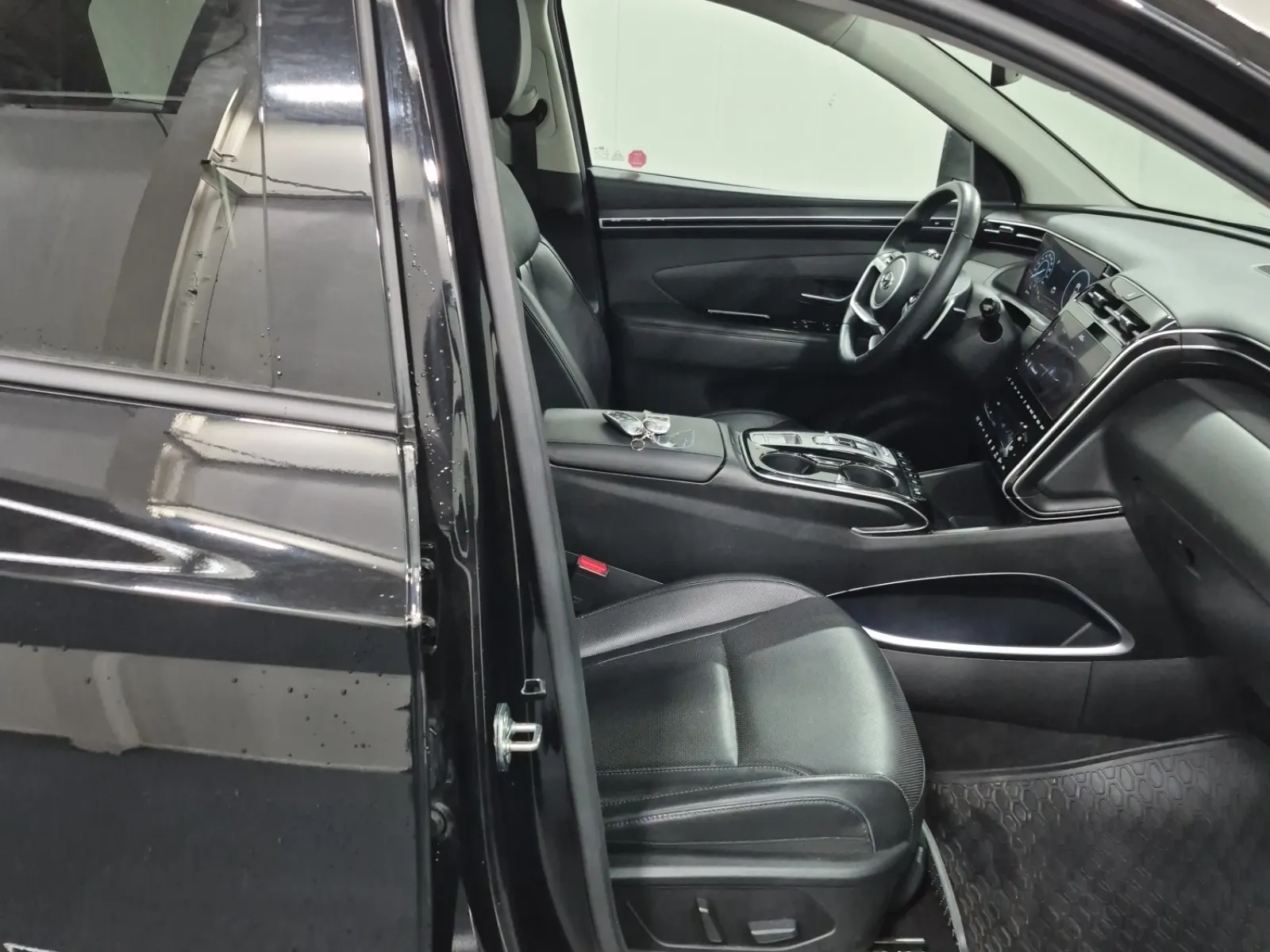 Right Side Interior Photo