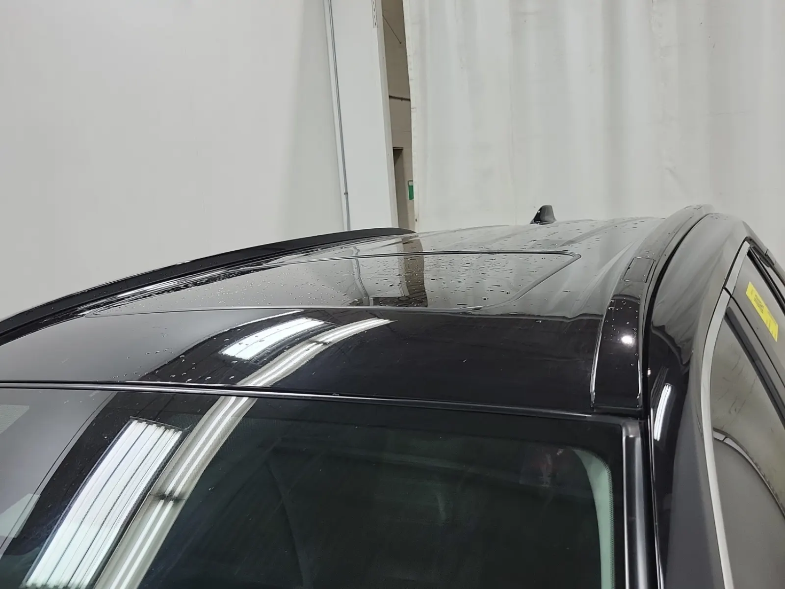 Exterior Roof Photo