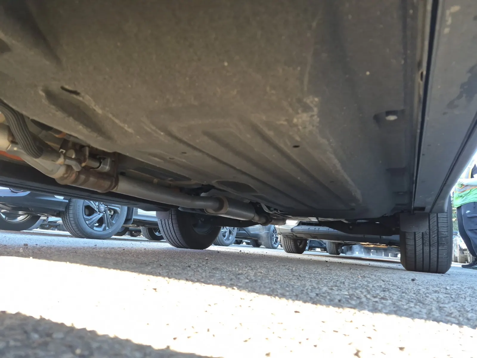 Undercarriage - Driver Photo