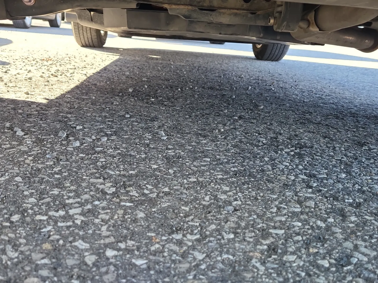 Undercarriage - Rear Photo