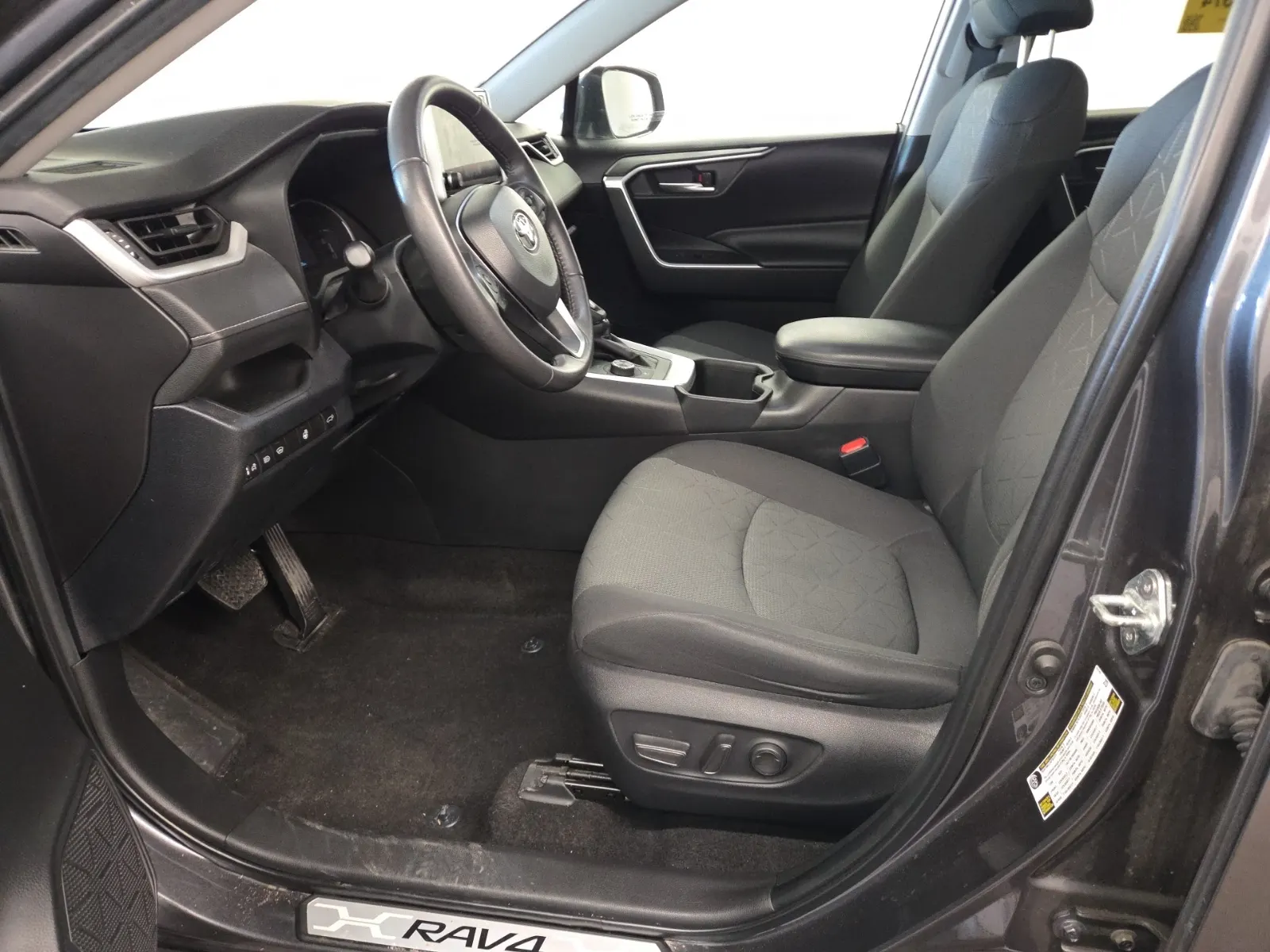 Front Interior Photo