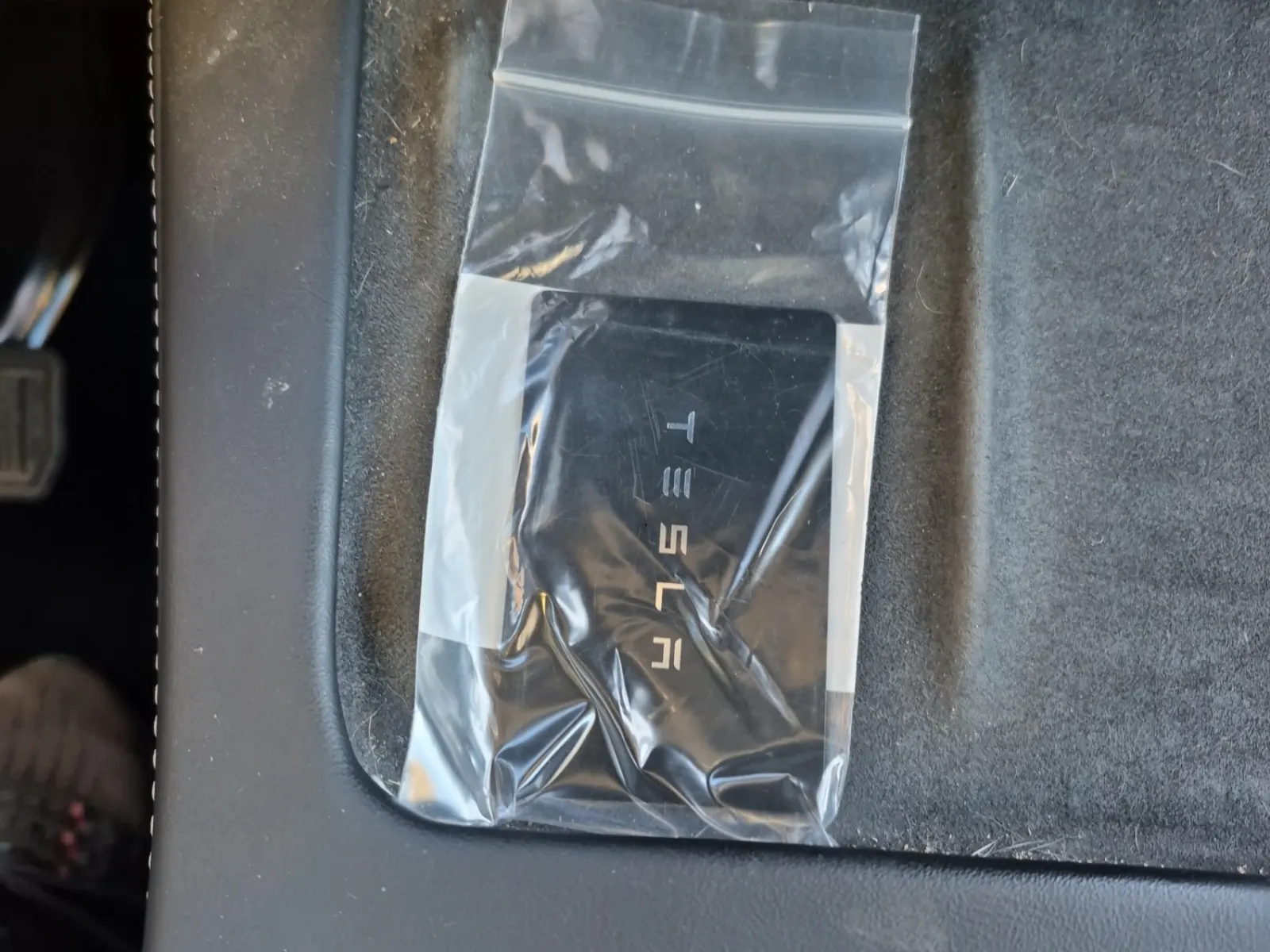 Keys/Fobs/Manual Photo