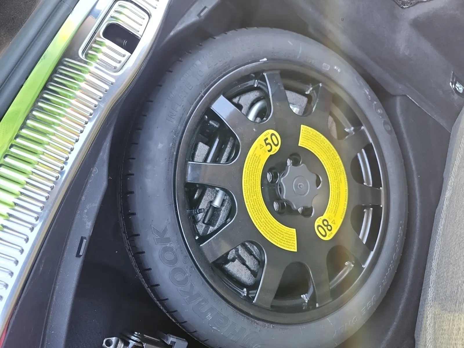 Spare Tire & Wheel Photo