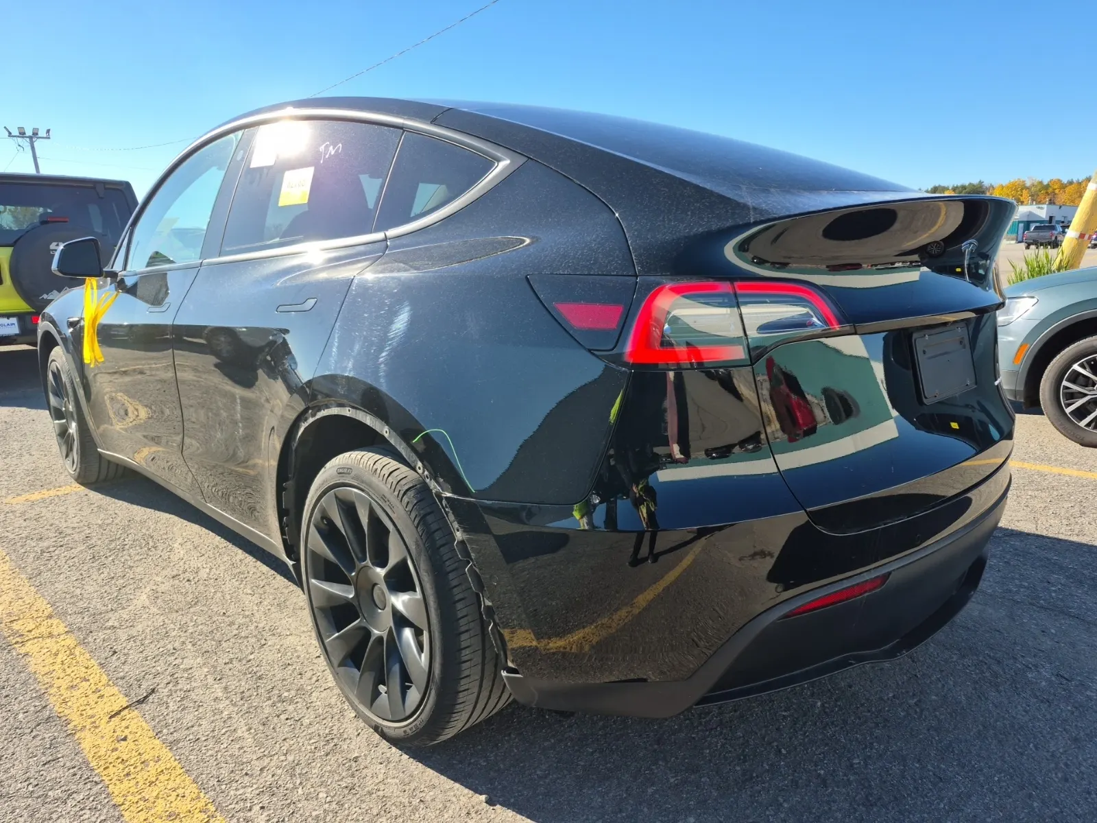 Driver Rear 3/4 Photo