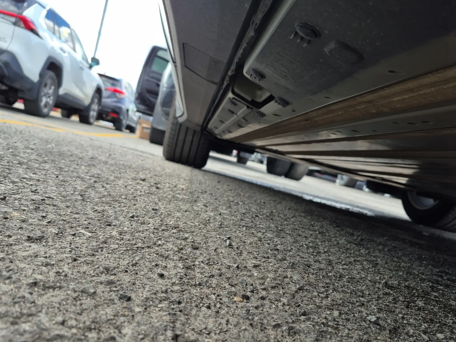 Undercarriage - Driver Photo