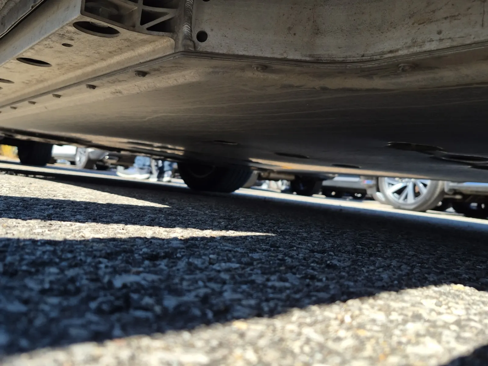 Undercarriage - Driver Photo