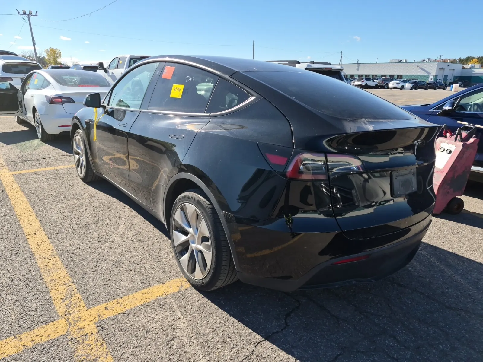 Driver Rear 3/4 Photo