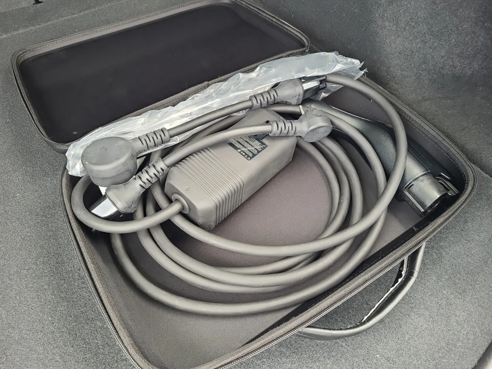Charging Cable Photo