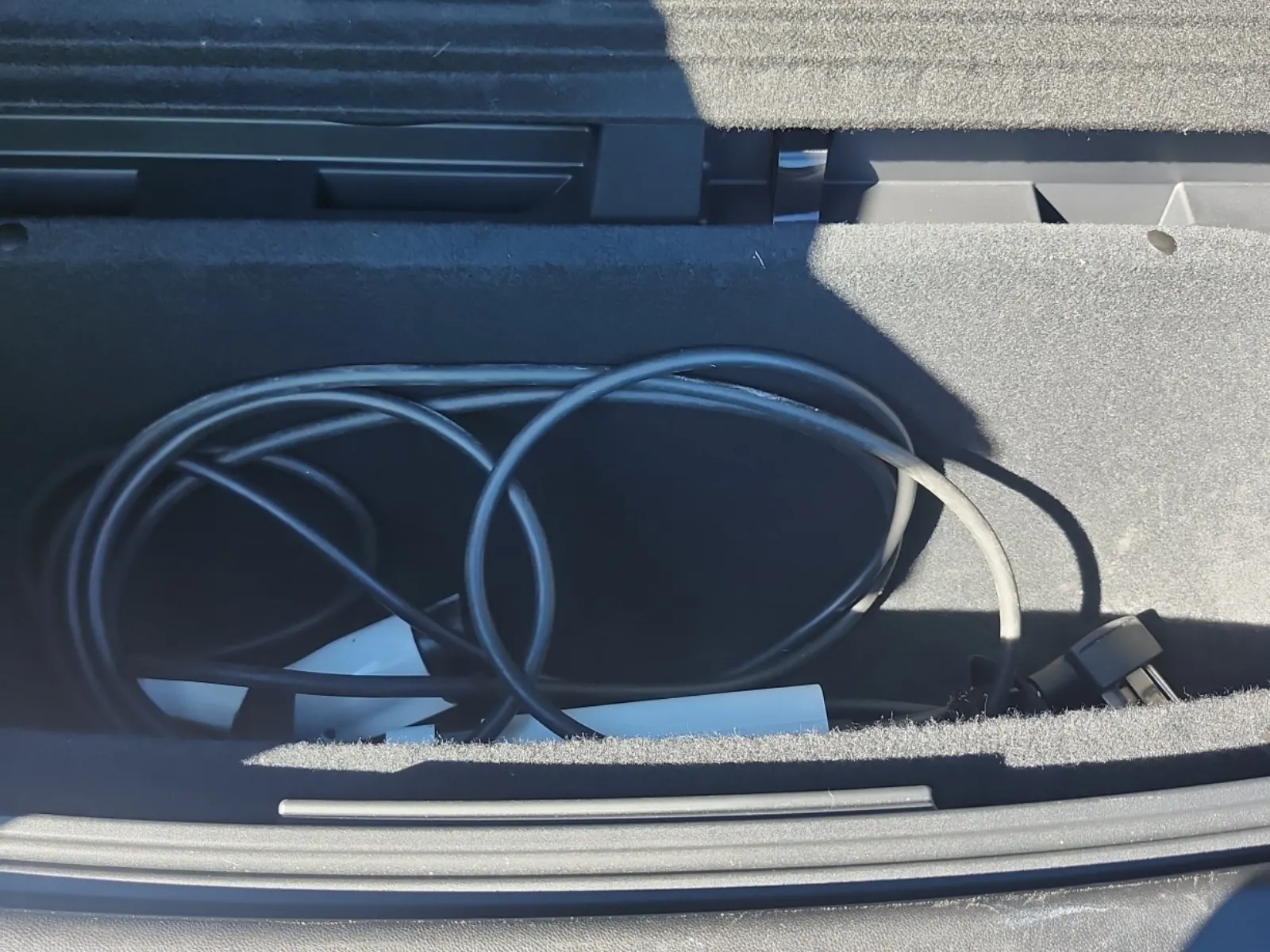 Spare Tire & Wheel Photo