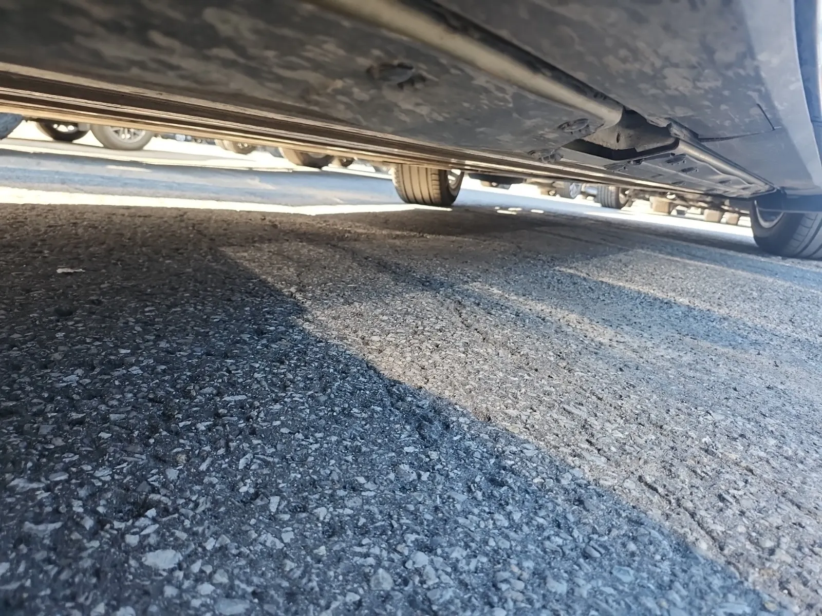 Undercarriage - Passenger Photo