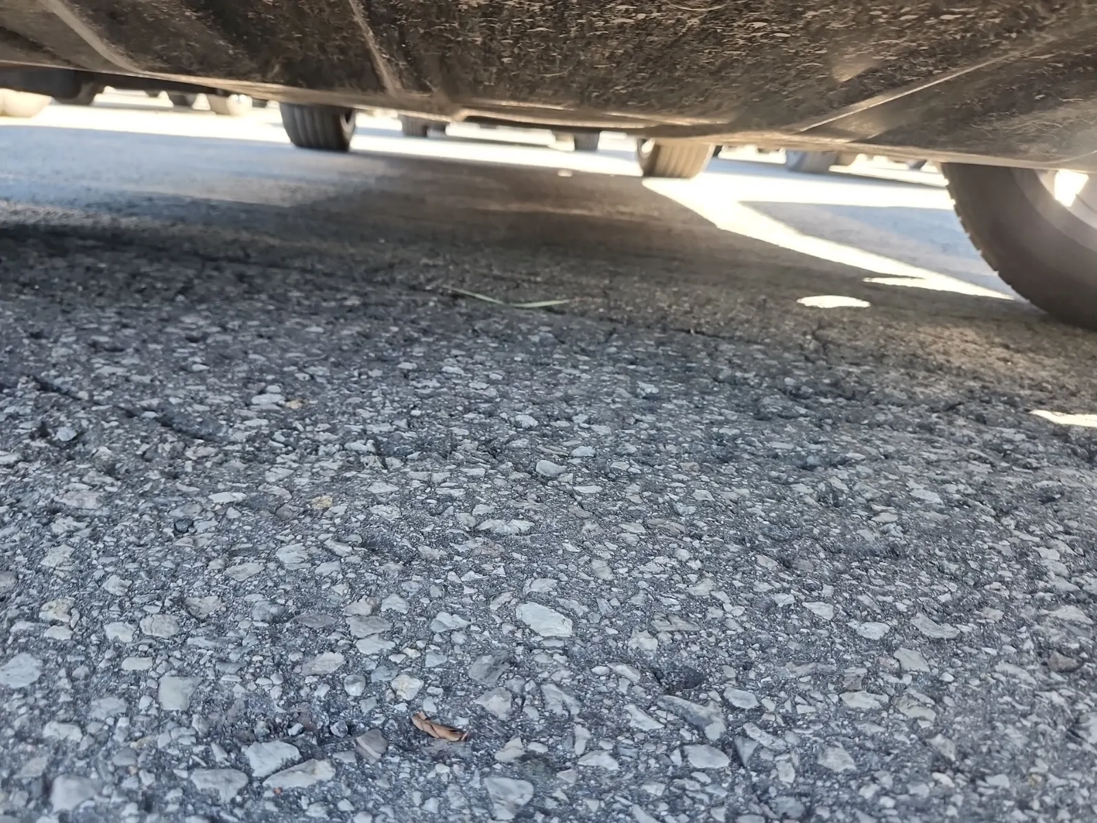 Undercarriage - Front Photo