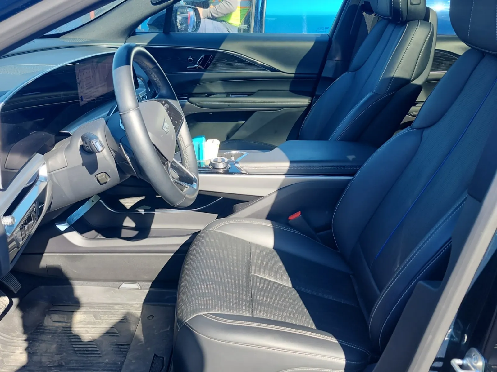 Front Interior Photo