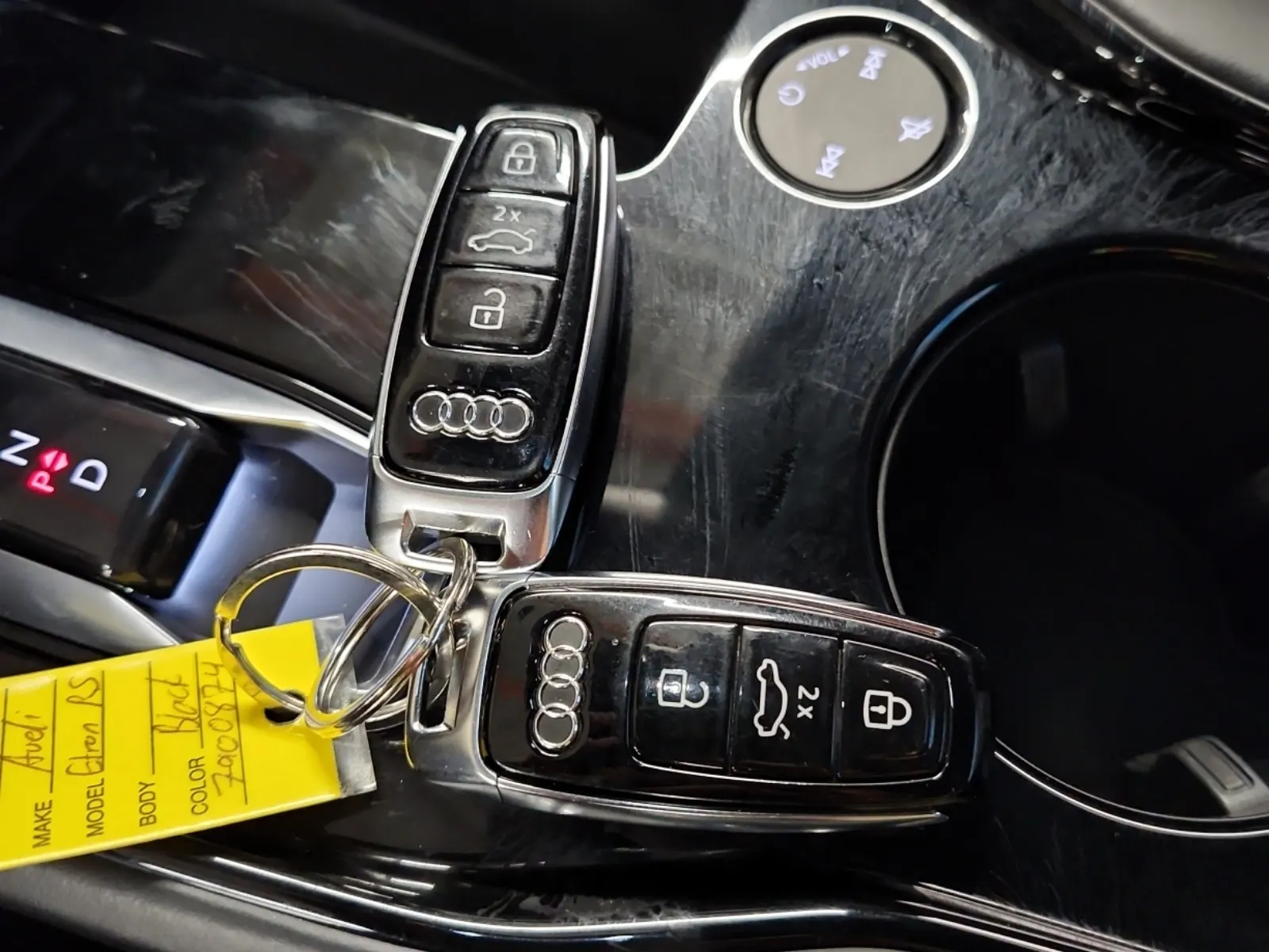 Keys/Fobs/Manual Photo