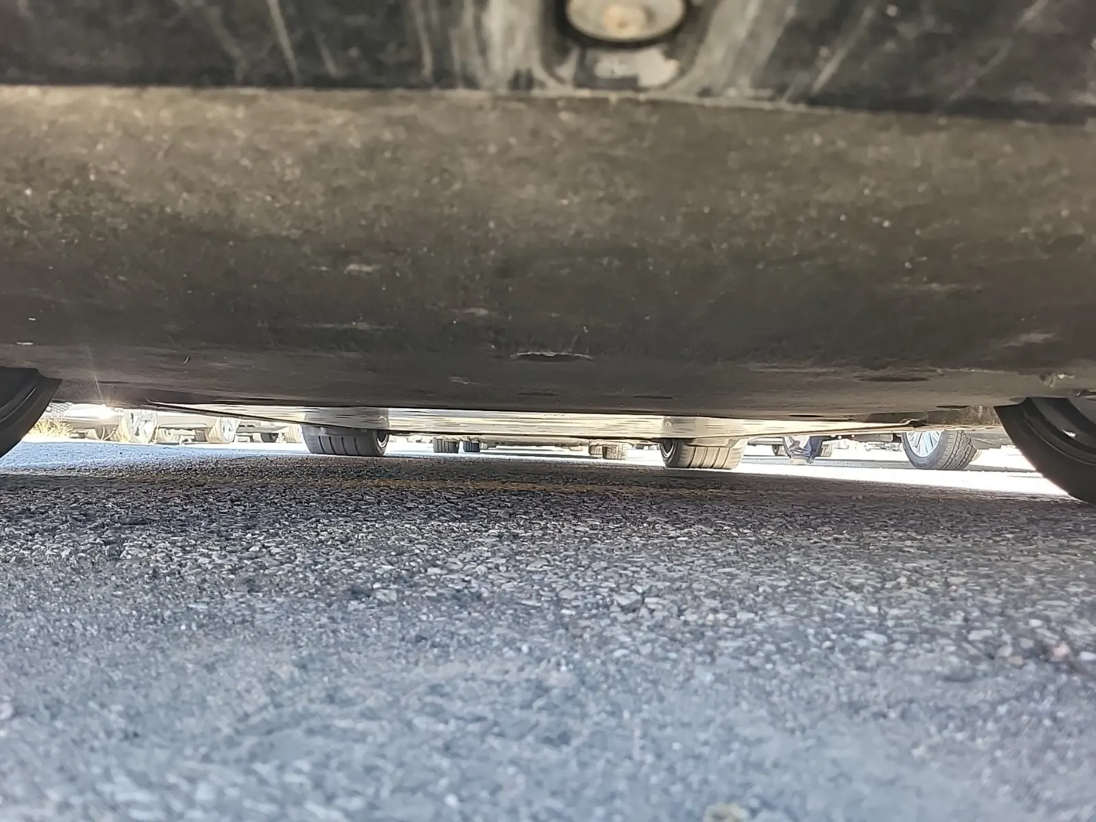 Undercarriage - Front Photo