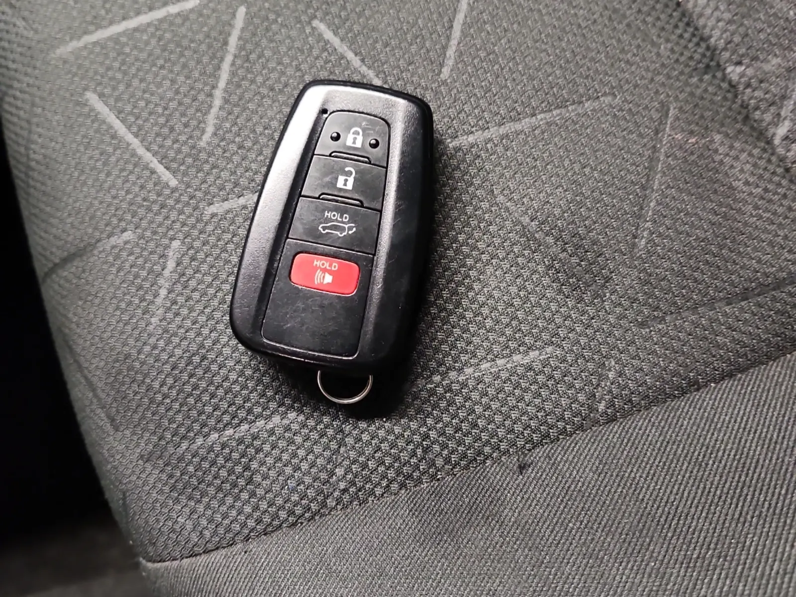 Keys/Fobs/Manual Photo