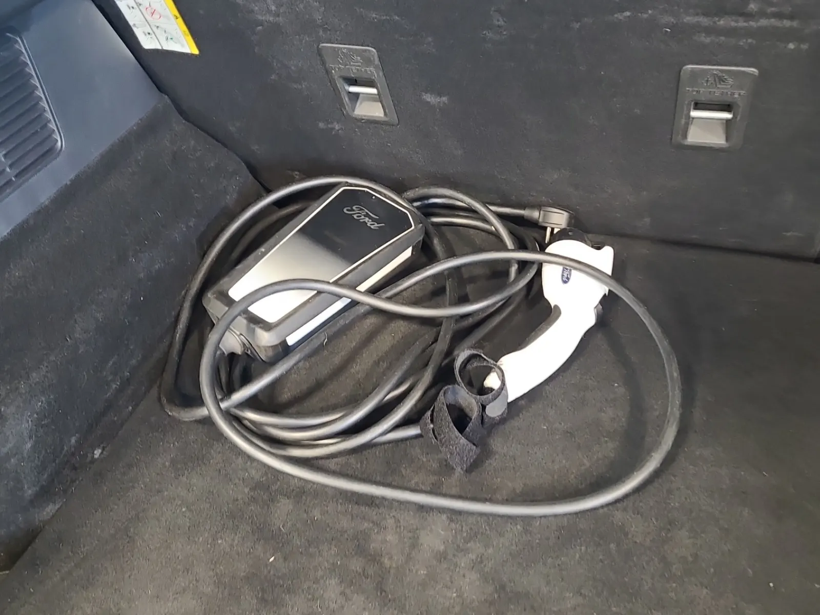 Charging Cable Photo