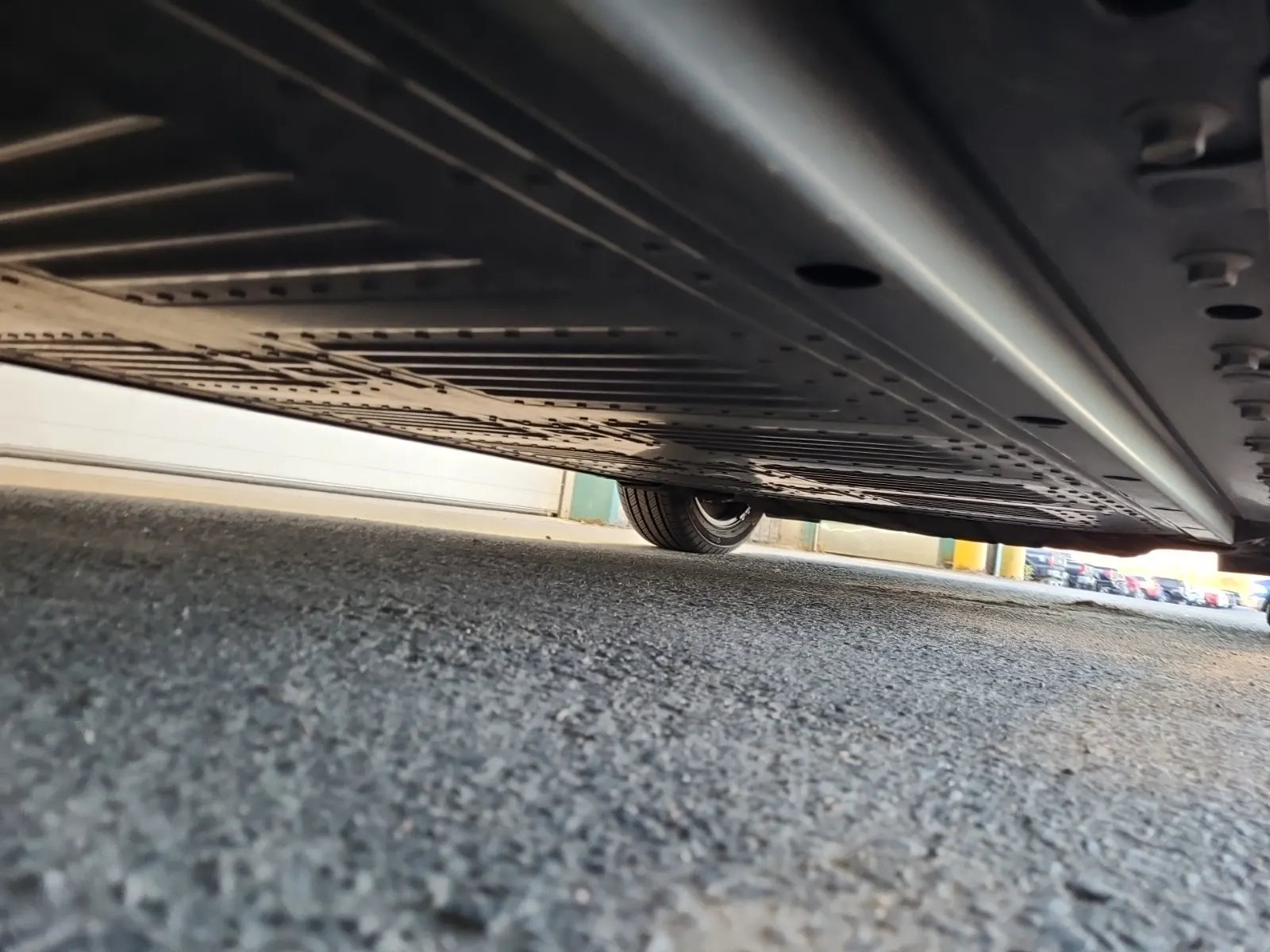 Undercarriage - Passenger Photo