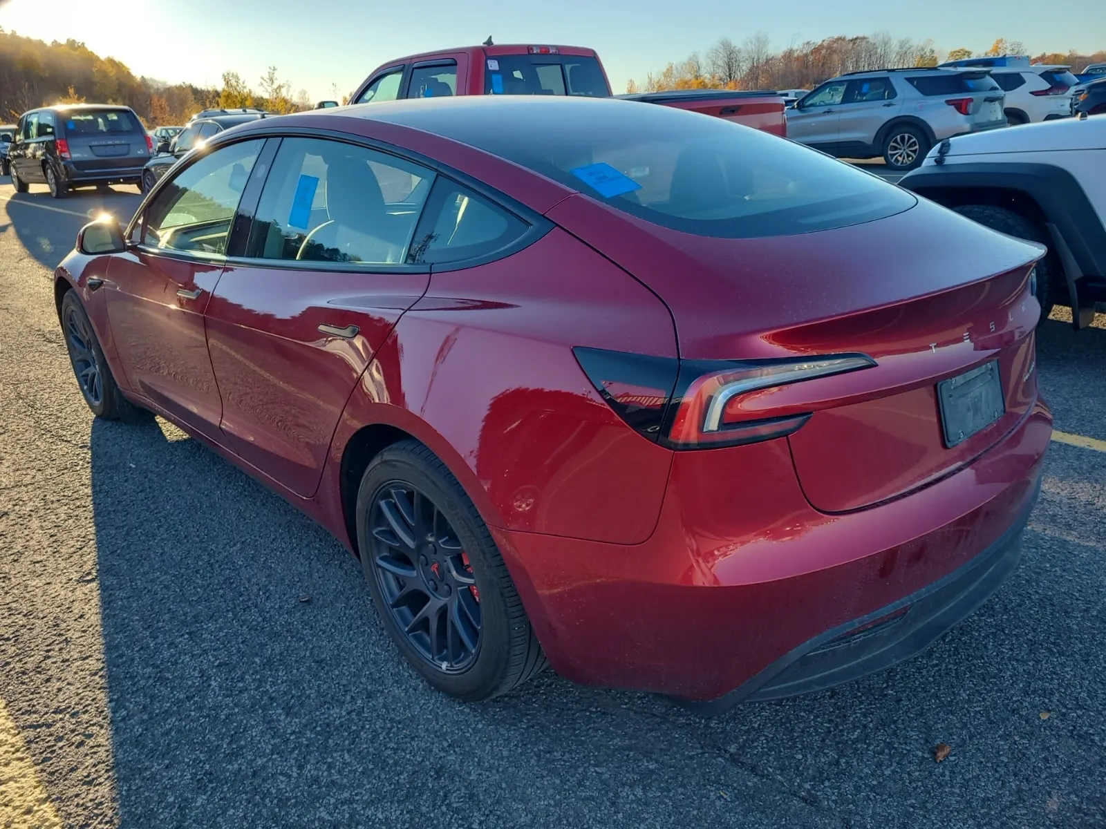 Driver Rear 3/4 Photo