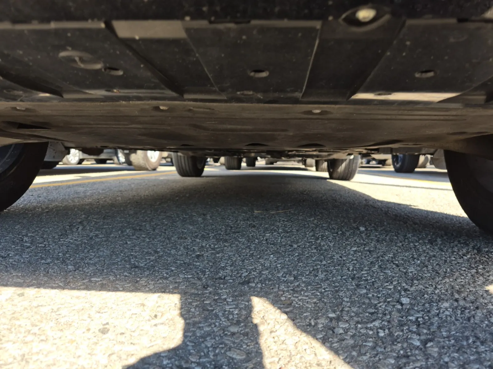 Undercarriage - Front Photo