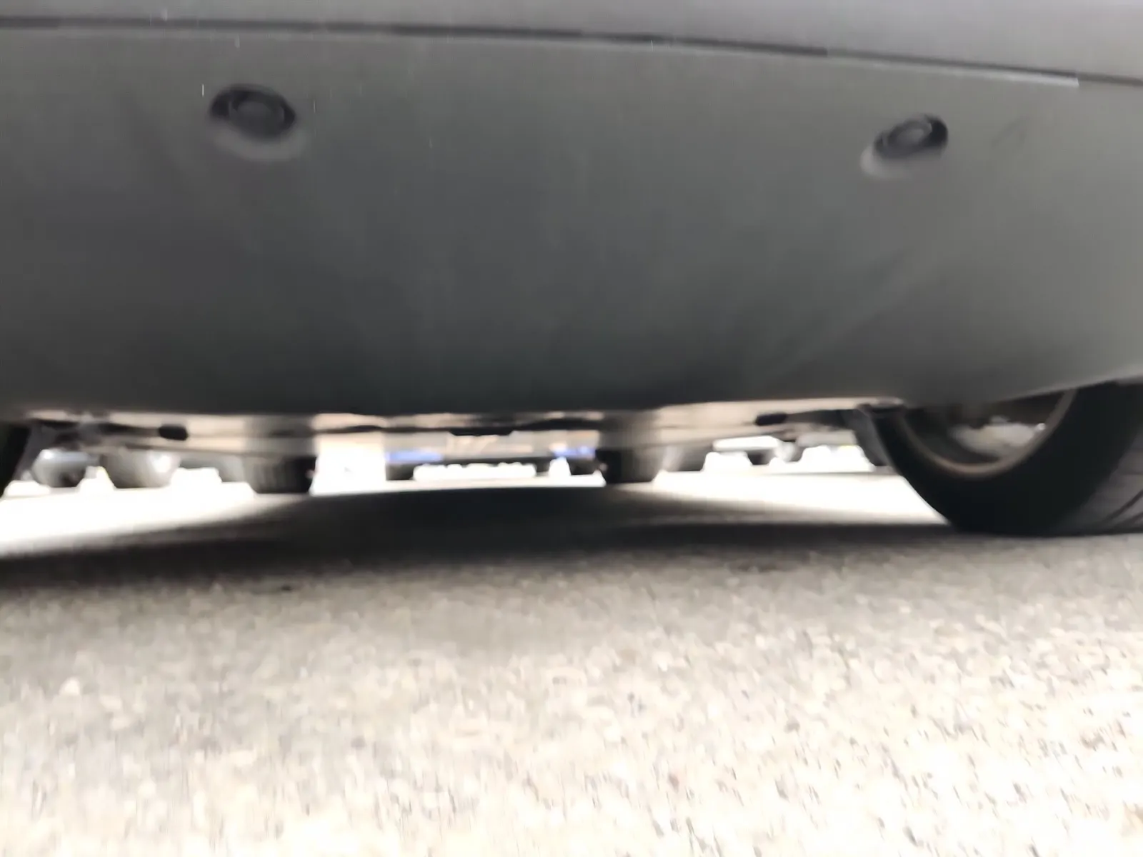 Undercarriage - Front Photo