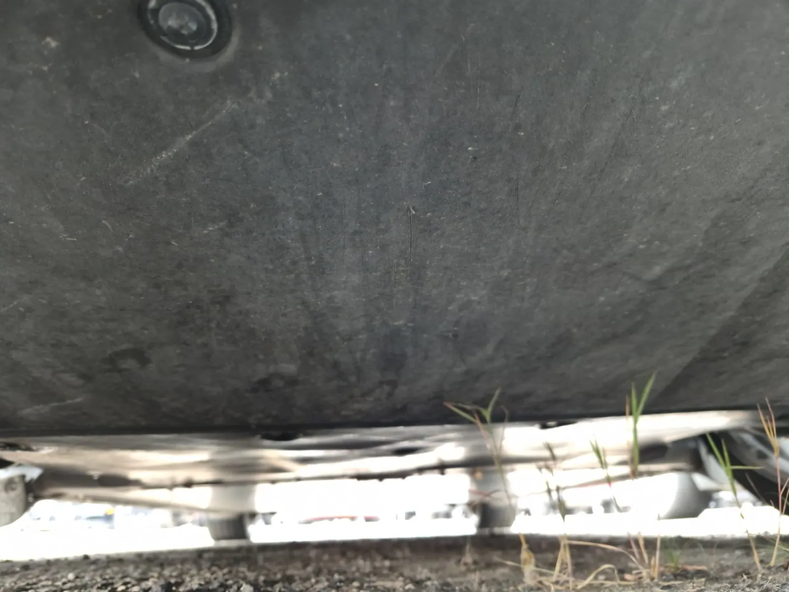 Undercarriage - Front Photo