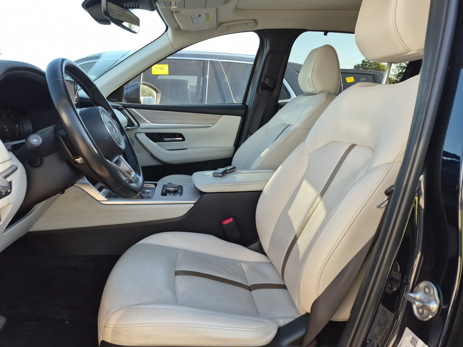 Front Interior Photo