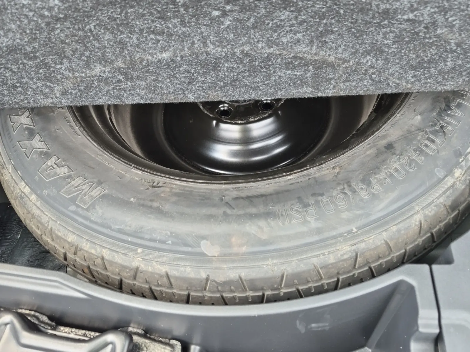 Spare Tire & Wheel Photo