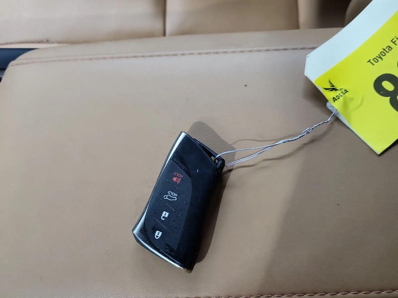 Keys/Fobs/Manual Photo