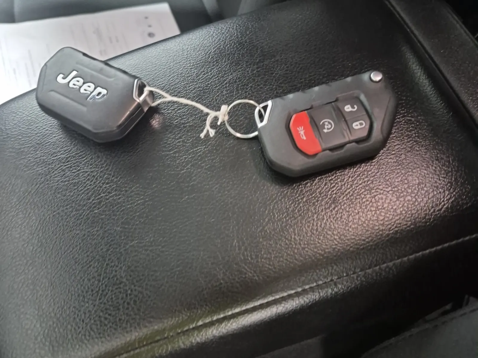 Keys/Fobs/Manual Photo