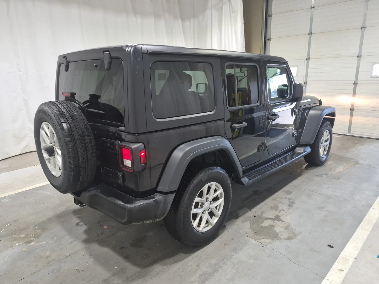 Passenger Rear 3/4 Photo