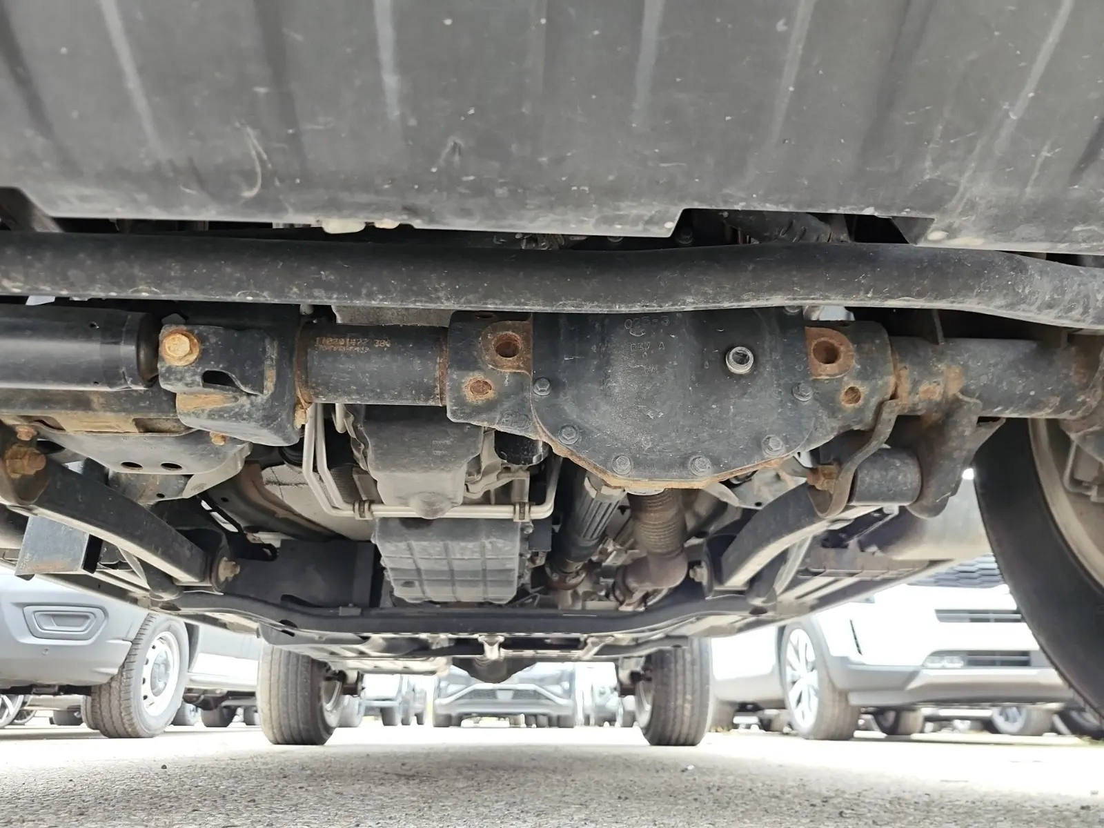 Undercarriage - Front Photo