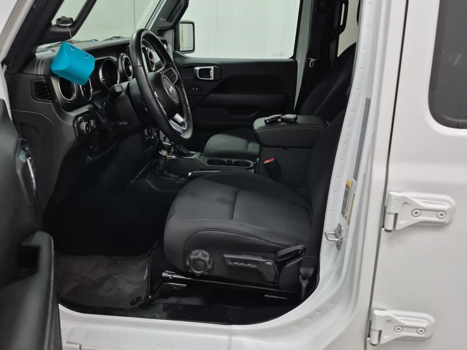 Front Interior Photo