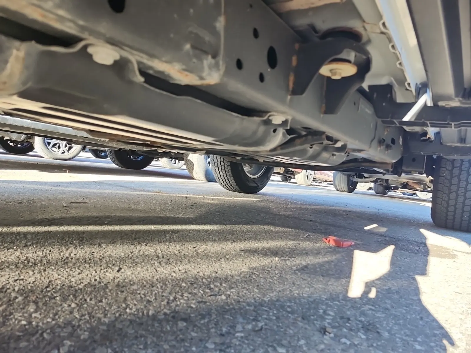 Undercarriage - Passenger Photo