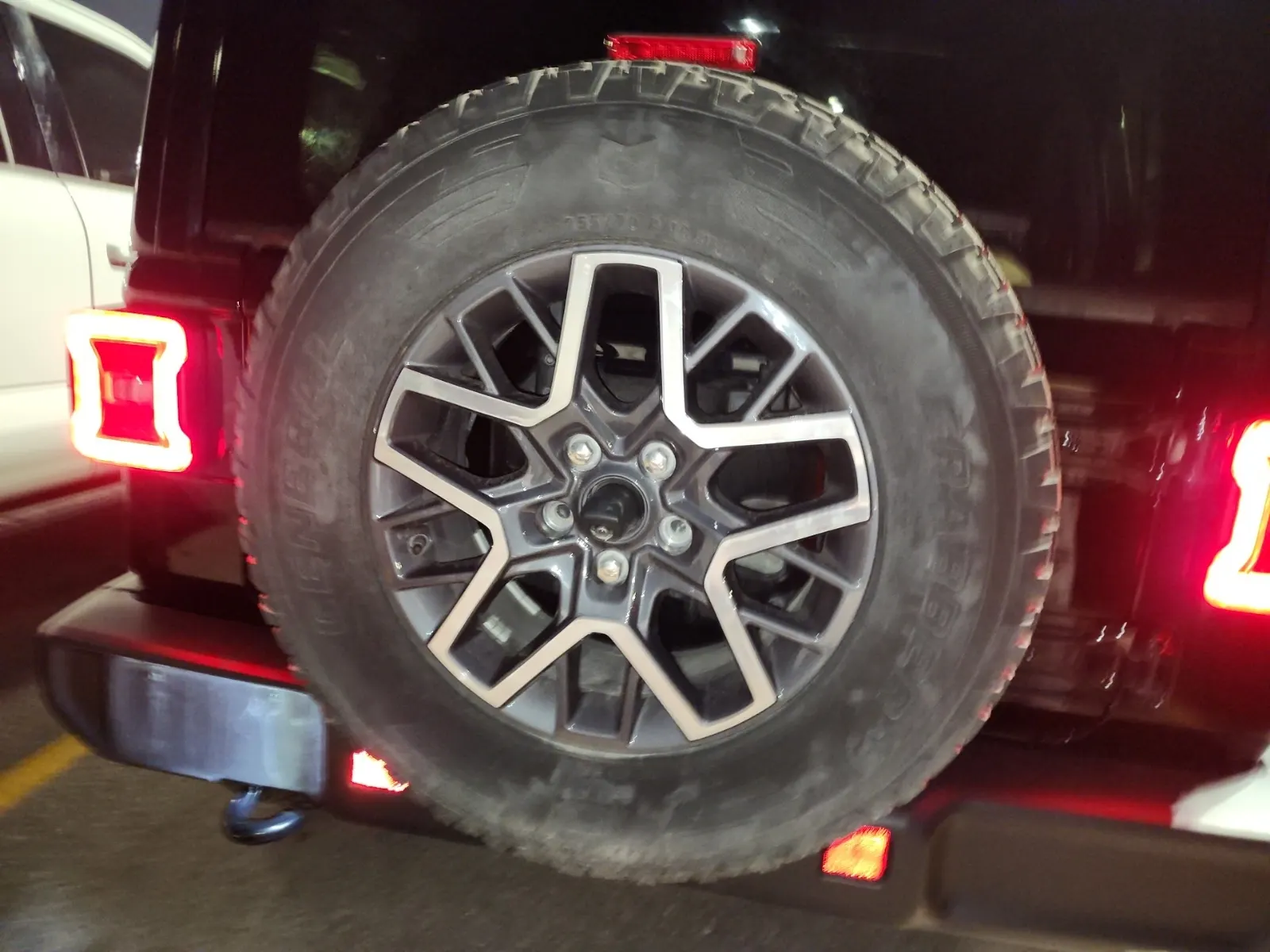 Spare Tire & Wheel Photo