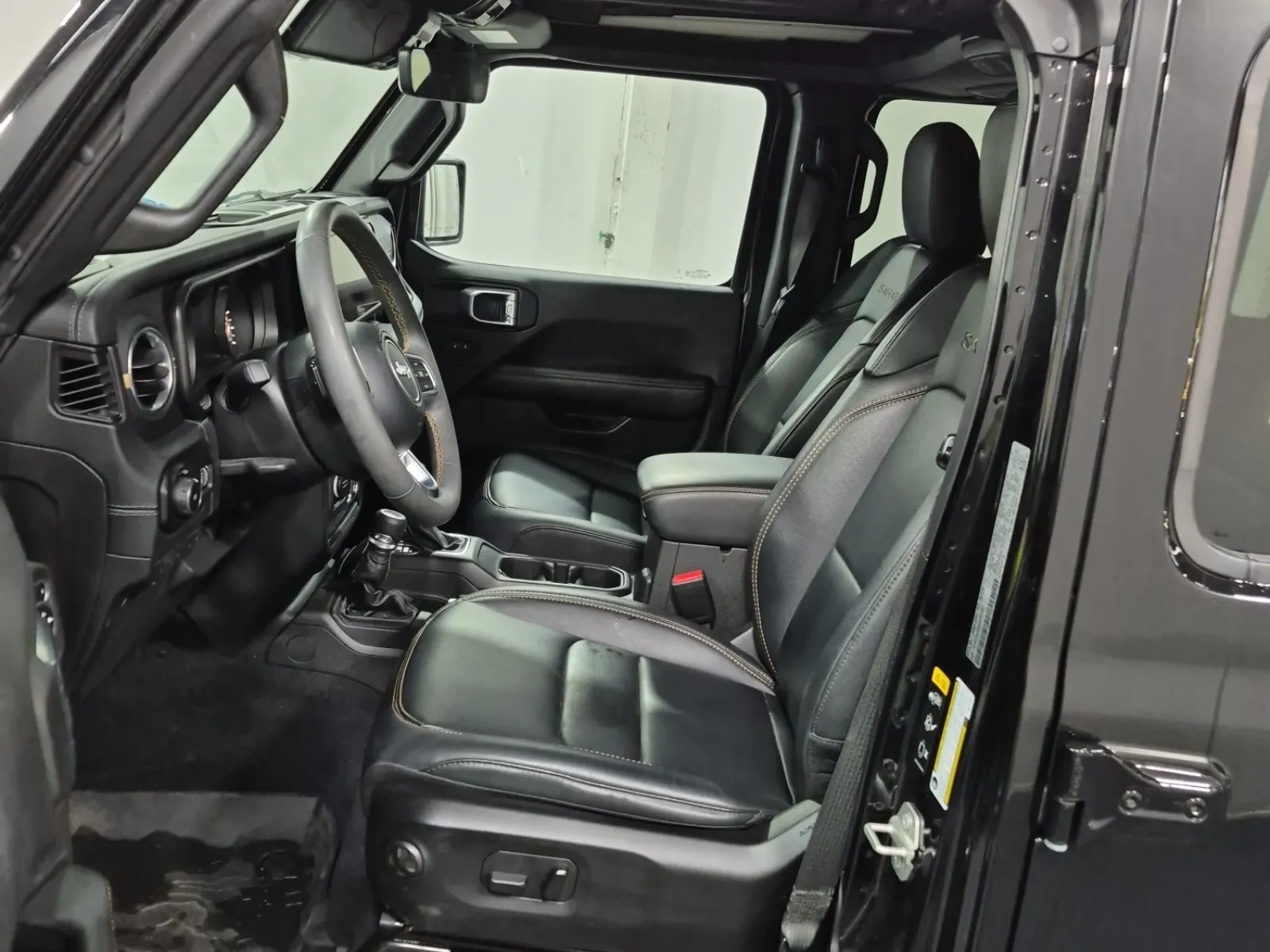 Front Interior Photo