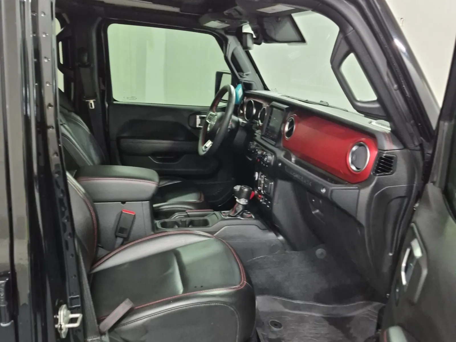 Right Side Interior Photo