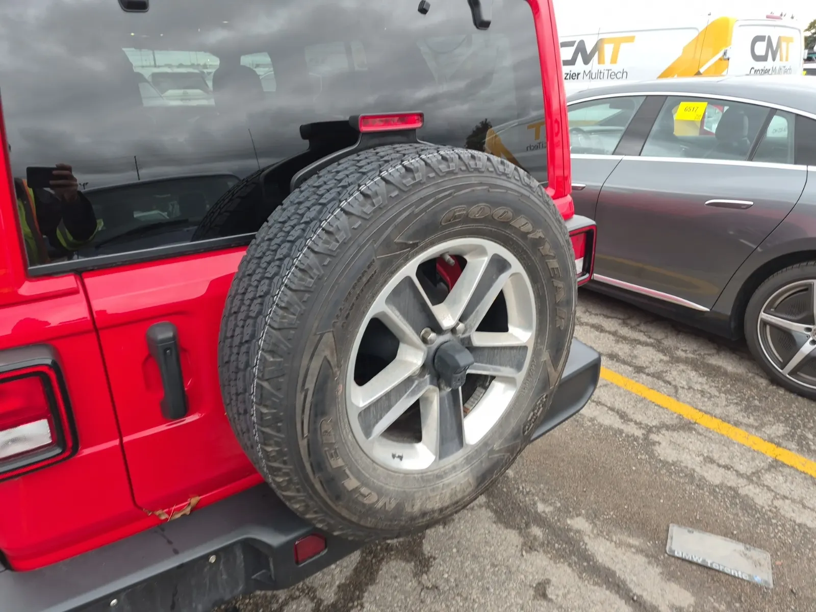 Spare Tire & Wheel Photo
