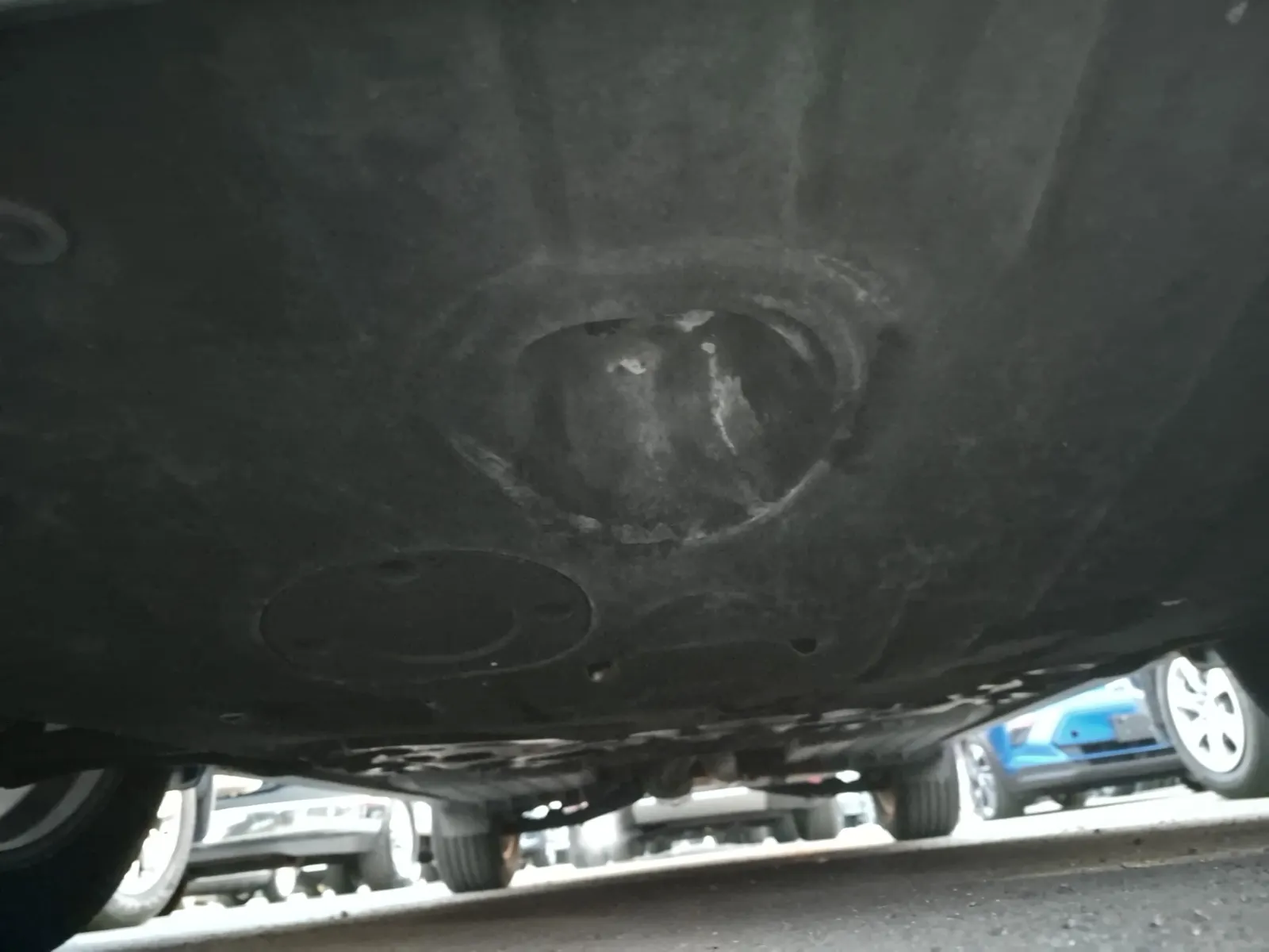 Undercarriage - Front Photo