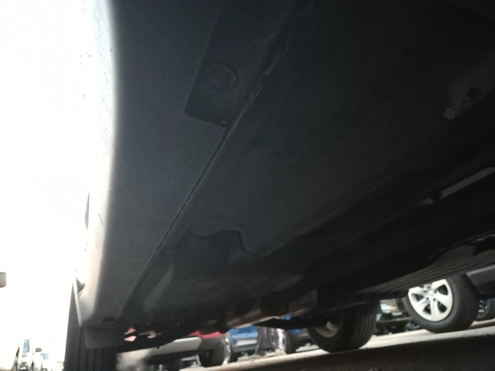 Undercarriage - Passenger Photo