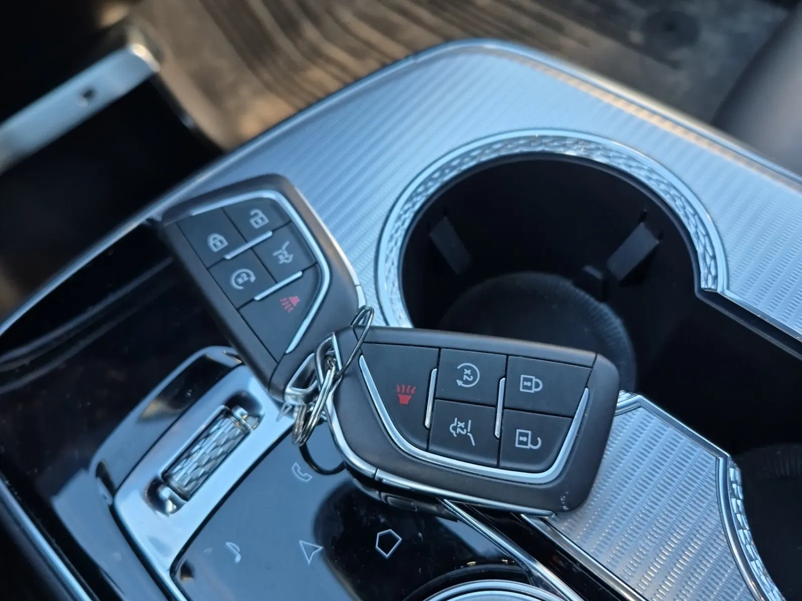 Keys/Fobs/Manual Photo